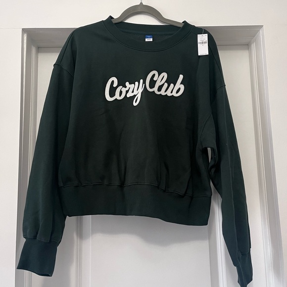 Old Navy Tops - NWT Old Navy “Cozy Club” Crewneck